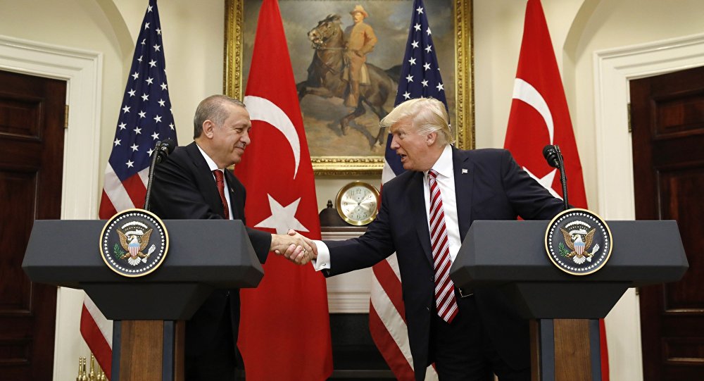 Libération du pasteur : un « grand cadeau » turc pour les USA à l'approche des élections
